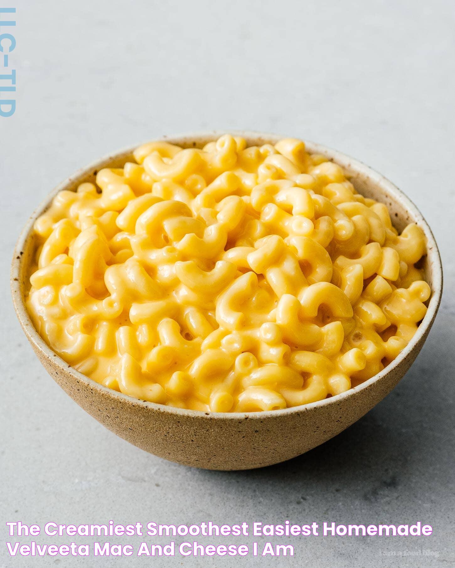 The Creamiest Smoothest Easiest Homemade Velveeta Mac and Cheese · i am