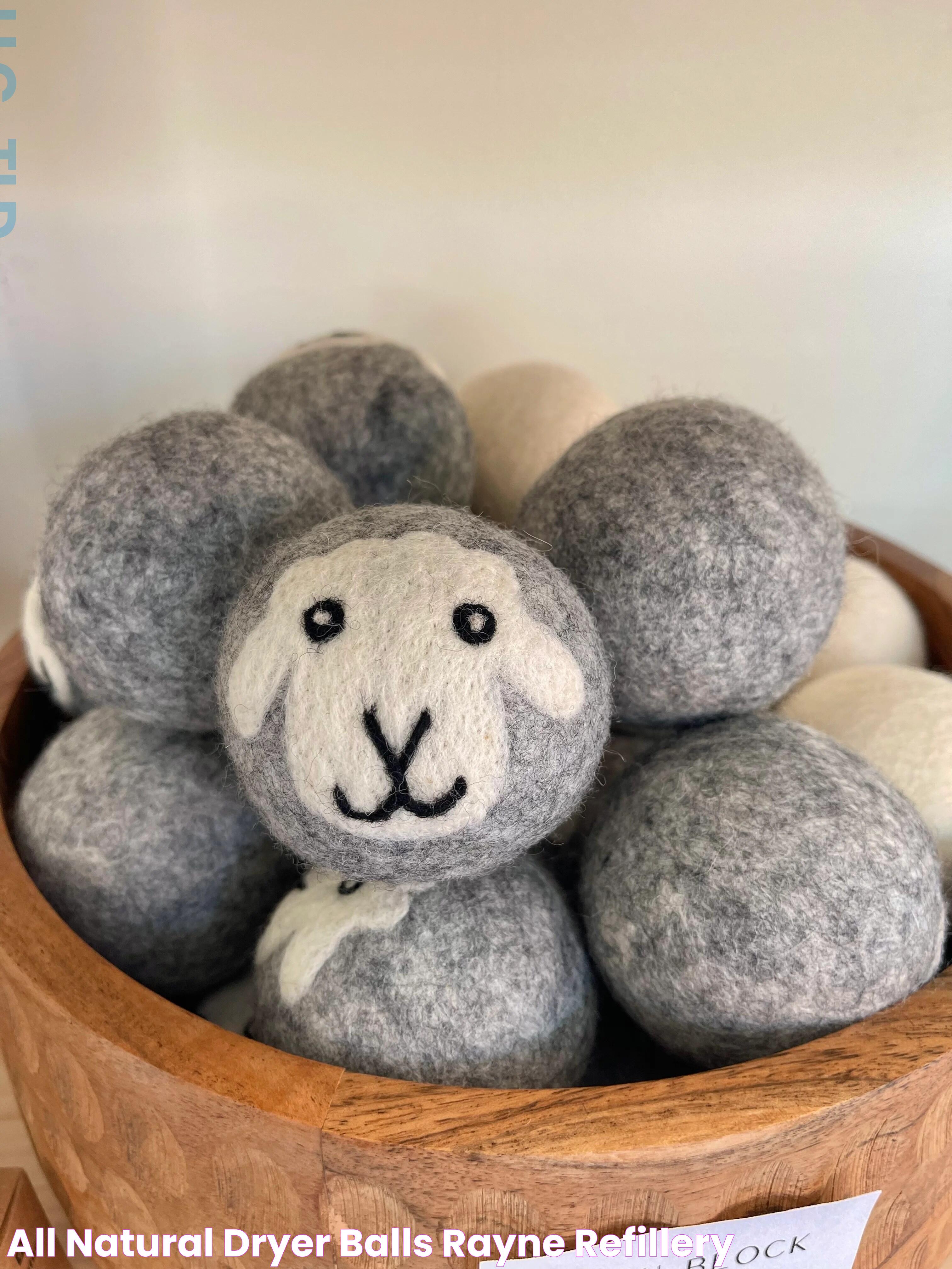 Mastering The Art Of Laundry: How To Use Dryer Balls For Optimum Results