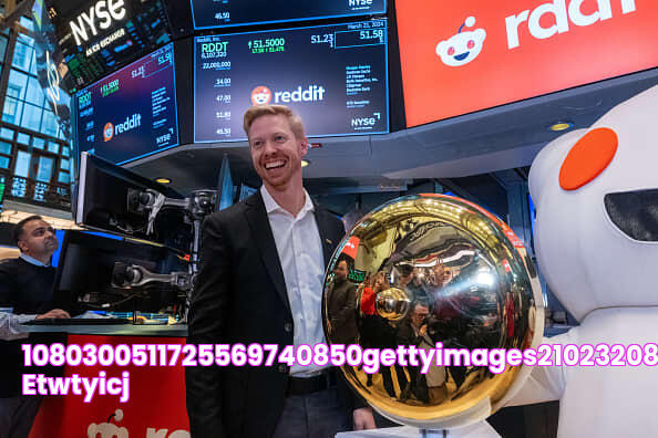 1080300511725569740850gettyimages2102320889reddit394581_etwtyicj